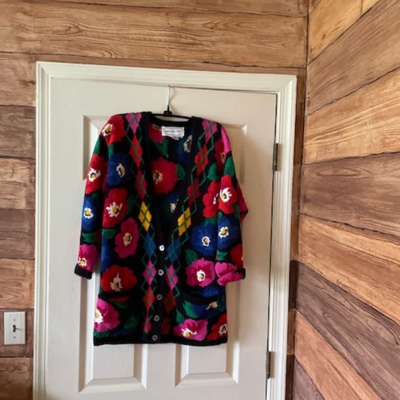 Adrienne Vittadini vintage cardigan size Medium black and multicolor floral
